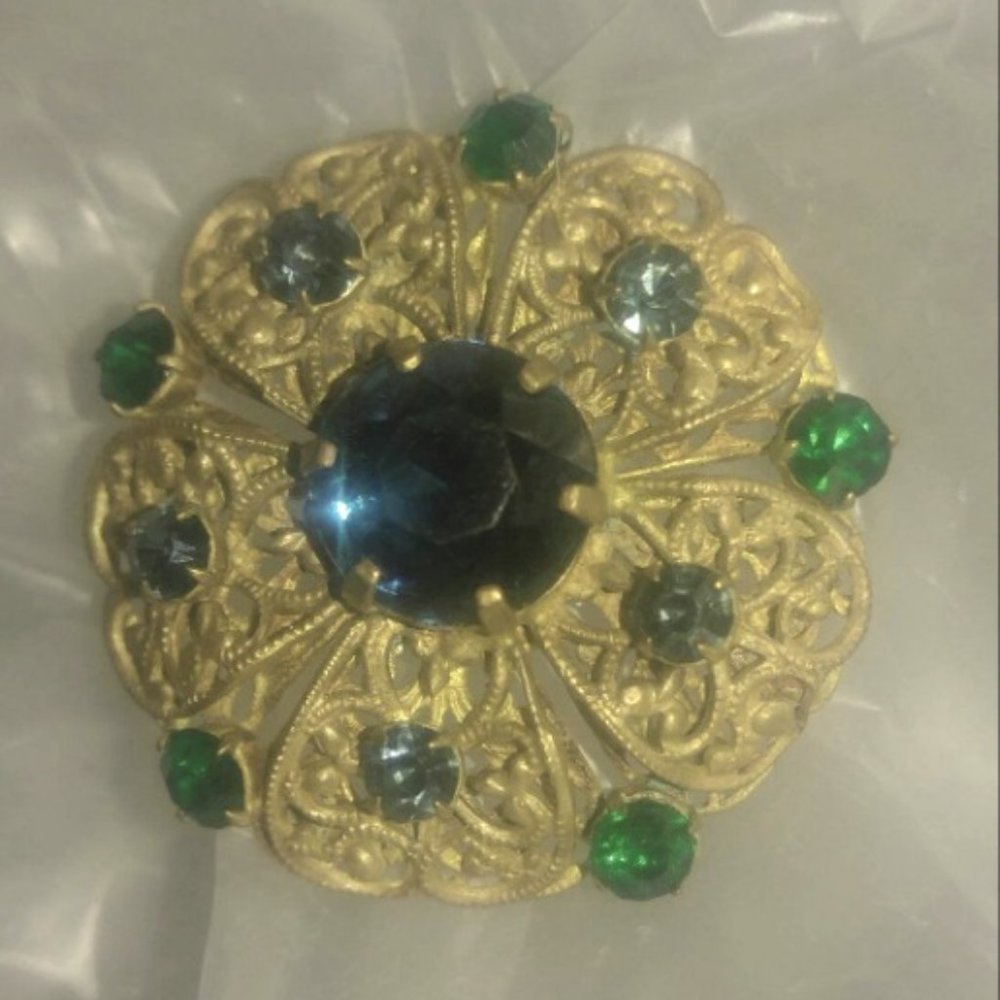 Vintage Byzantine Brooch Gilted Filigree Faceted S